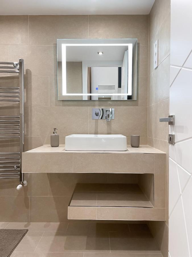 St Stephen Luxury Apartment Budapest Eksteriør billede
